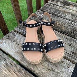Cushionaire Studded Melissa Sandal
